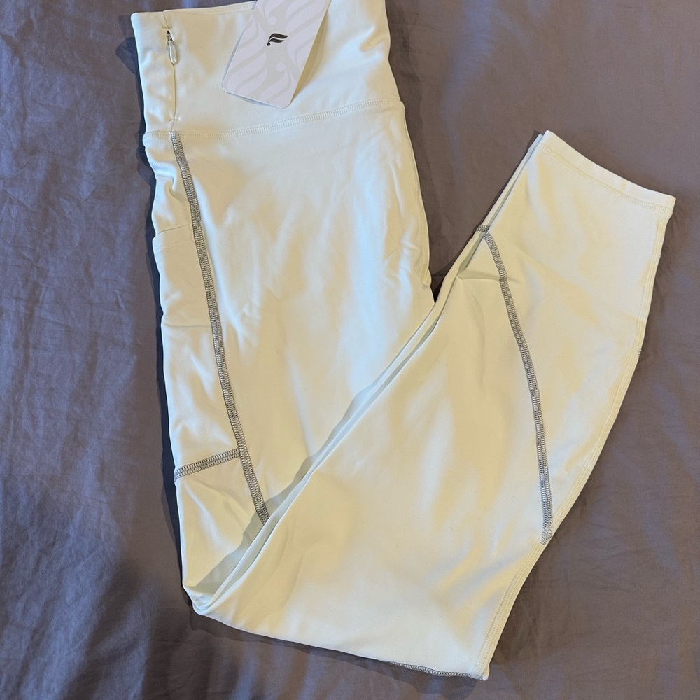Fabletics Thermaflex High Waisted Reflective Pocket Legging